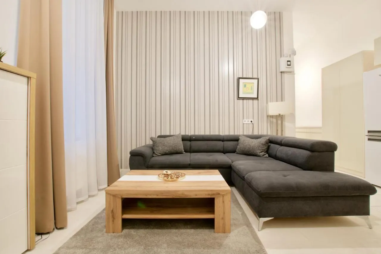 Premium Apartments By Hi5 - Elegant Suites Budapest