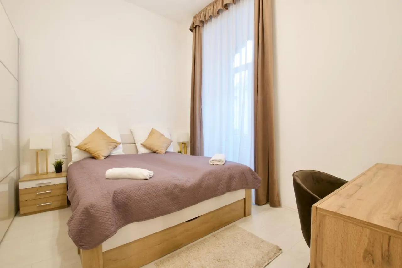 Premium Apartments By Hi5 - Elegant Suites Budapest