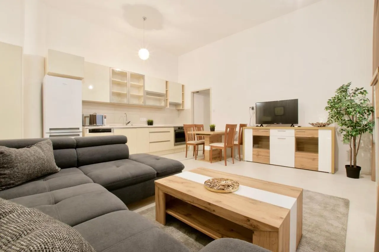 Premium Apartments By Hi5 - Elegant Suites Budapest