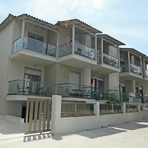 L G E Luxery Apartament Pefkochori