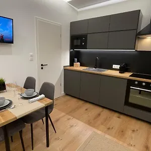 Sipsix - Modern 2 Bedroom Newly Renovated Flat With Ac In Centre בודפשט