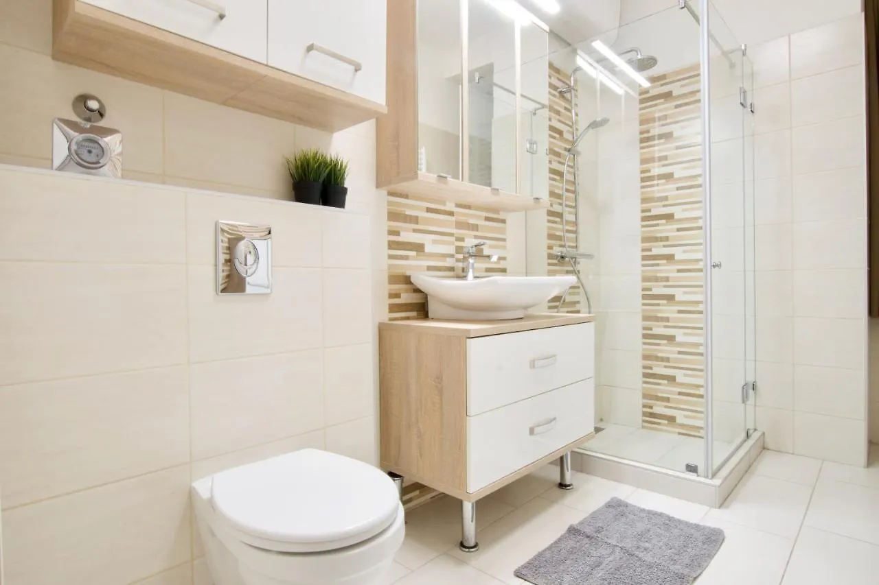 Premium Apartments By Hi5 - Elegant Suites Budapest