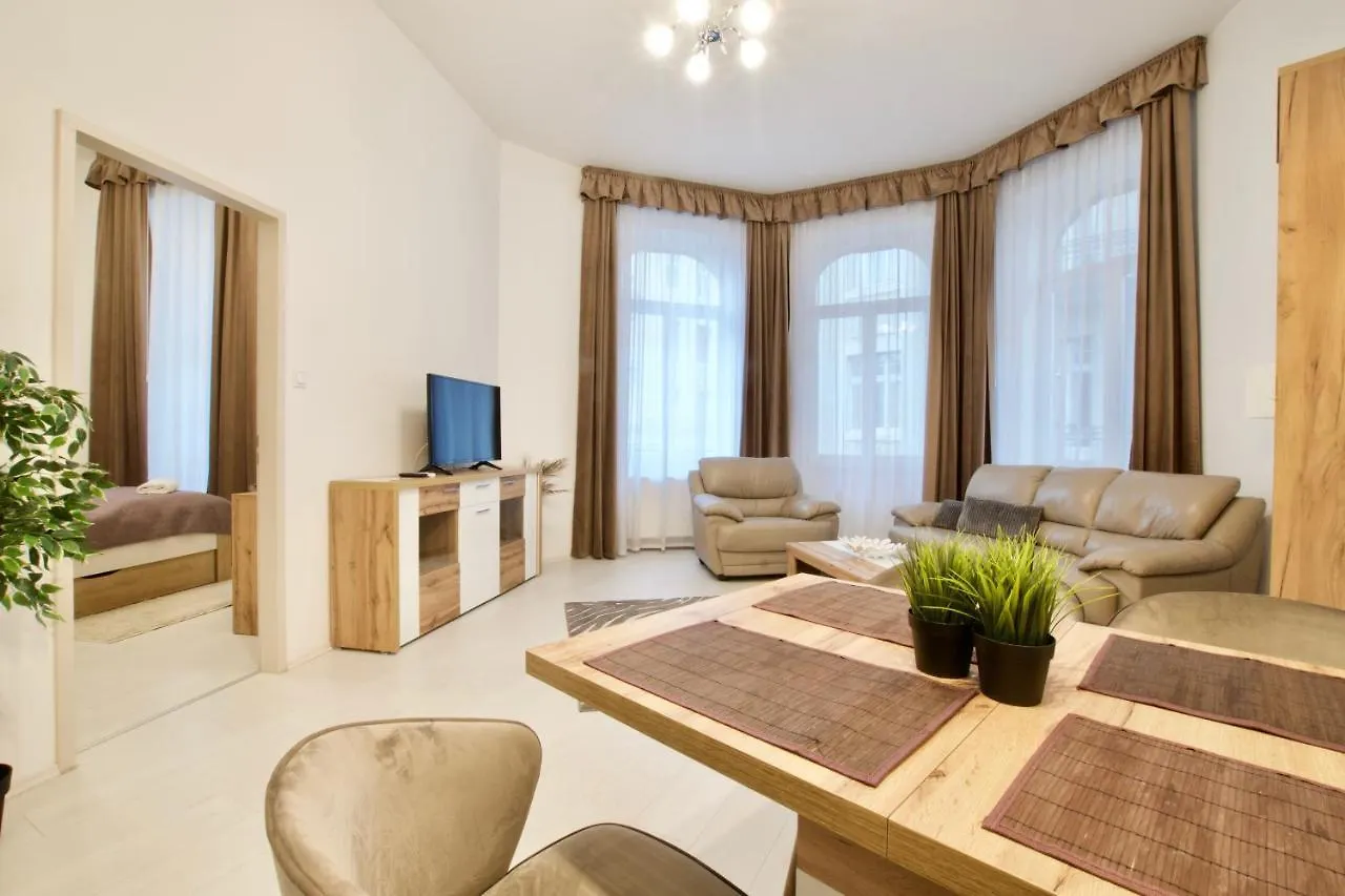 Premium Apartments By Hi5 - Elegant Suites Budapest