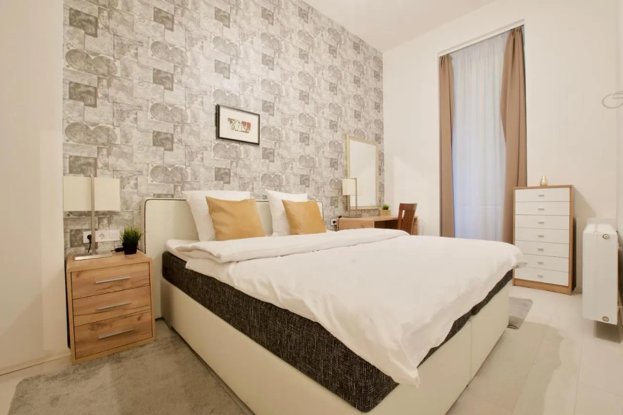 Premium Apartments By Hi5 - Elegant Suites Budapest 0*,  Hungary